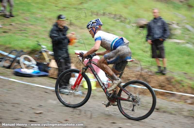 002_1-Burry Stander